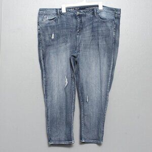Laurie Felt Classic weekender crop distressed denim jeans
